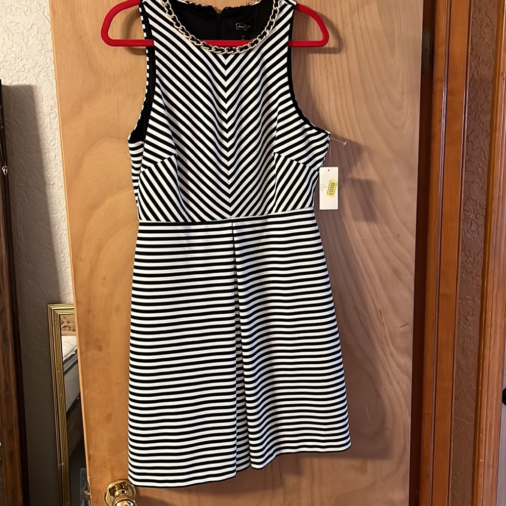 JESSICA SIMPSON DRESS SIZE 14-18 JUNIOR